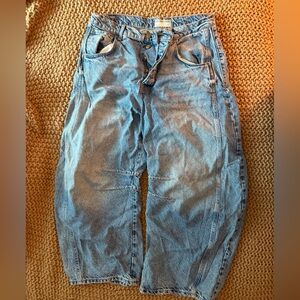 Free People Barrel Jeans size 32 (worn once)